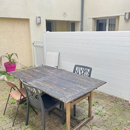 Ecu : Superbe Appartement Avec Exterieur Reims Exterior photo