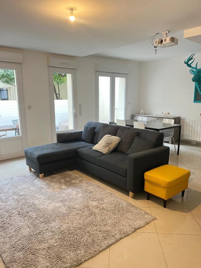 Ecu : Superbe Appartement Avec Exterieur Reims Exterior photo